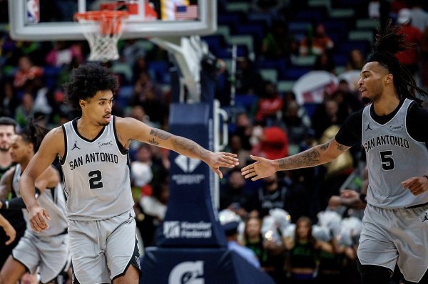 配资专业网上炒股 鲍文：哈珀和卡斯尔展现出目标和决心&我并不惊讶他们的表现 冲呀